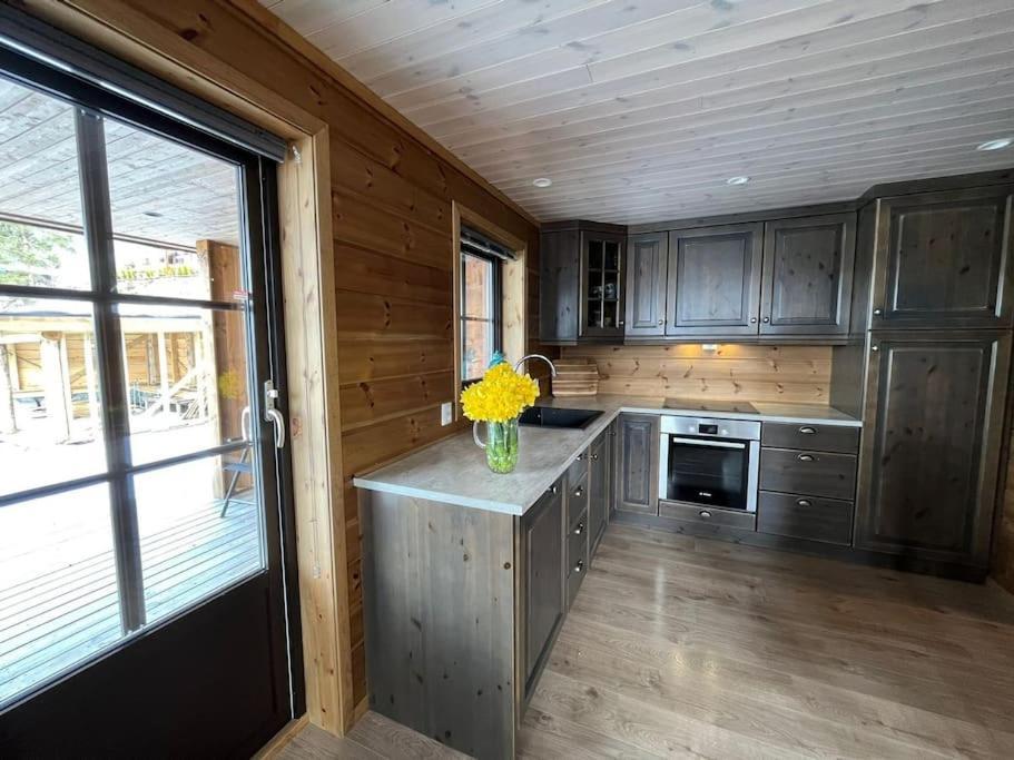 Cabin In Beautiful Surroundings At Harpefossen Nordfjordeid Exterior foto