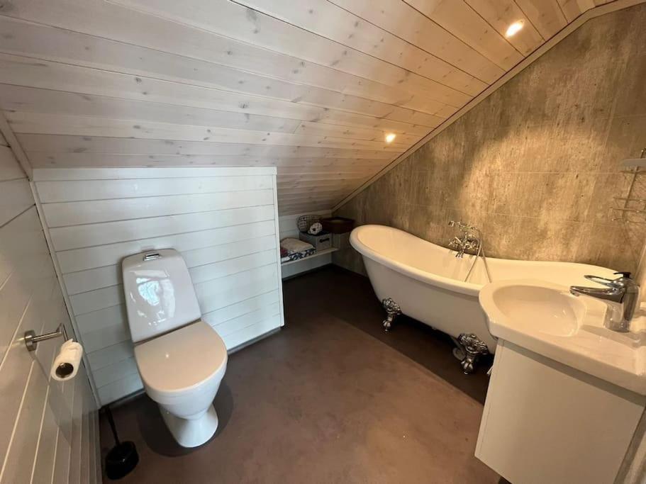 Cabin In Beautiful Surroundings At Harpefossen Nordfjordeid Exterior foto