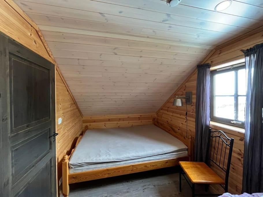Cabin In Beautiful Surroundings At Harpefossen Nordfjordeid Exterior foto