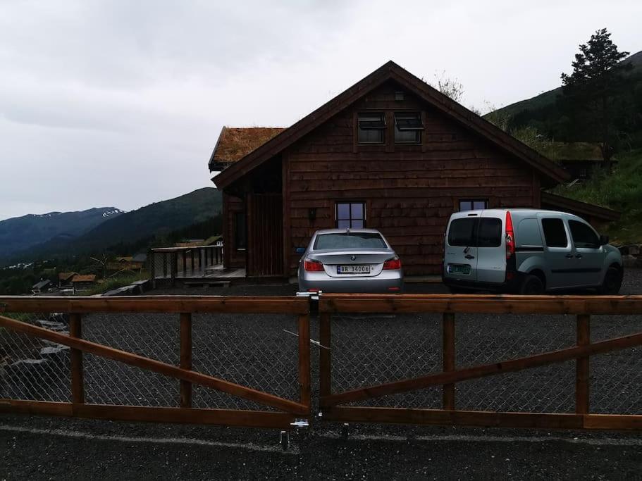 Cabin In Beautiful Surroundings At Harpefossen Nordfjordeid Exterior foto